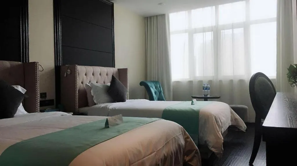 Xana Hotelle Zhengzhou Guoji Branch 3*,