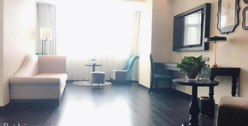 Xana Hotelle Zhengzhou Guoji Branch 3*,  Čína